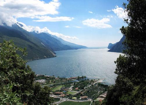 Garda_tó_Olaszország_körutazás_olaszorszagiutazas.hu