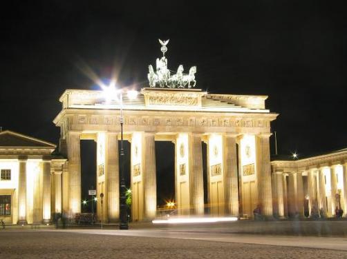 Brandenburgi kapu_Berlin_Németország_városlátogatás_berliniutazas.hu