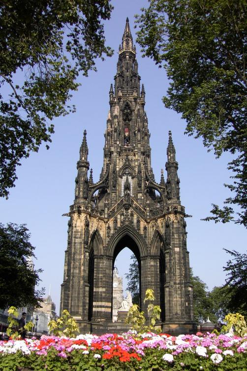 Edinburgh-Sir Walter Scott Monument_Skócia_utazás_skociaiutazas.hu