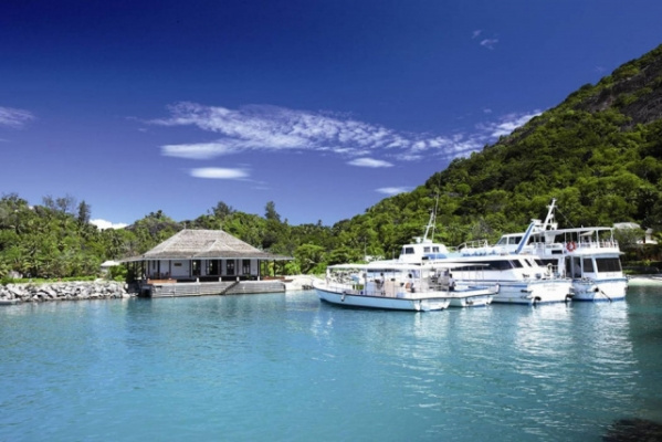 Seychelle-szigetek - Hilton Seychelles Labriz Resort & Spa ***** - Silhouette (Egyéni) *****