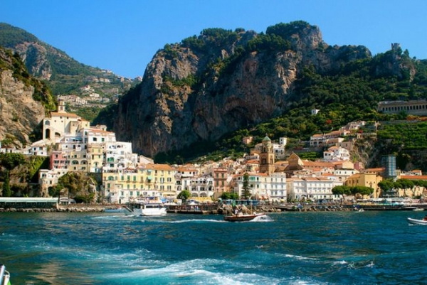 Nápoly, Capri, Pompeji és az Amalfi-part - csoportos utazás az őszi szünetben 2022.10.20-23.