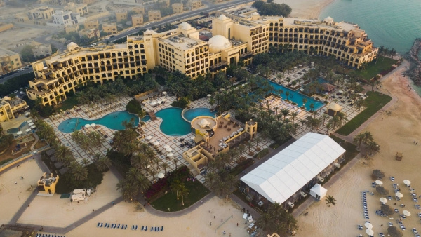 Egyesült Arab Emirátusok - Hilton Ras Al Khaimah Beach Resort***** - Ras Al Khaimah (Egyéni) *****